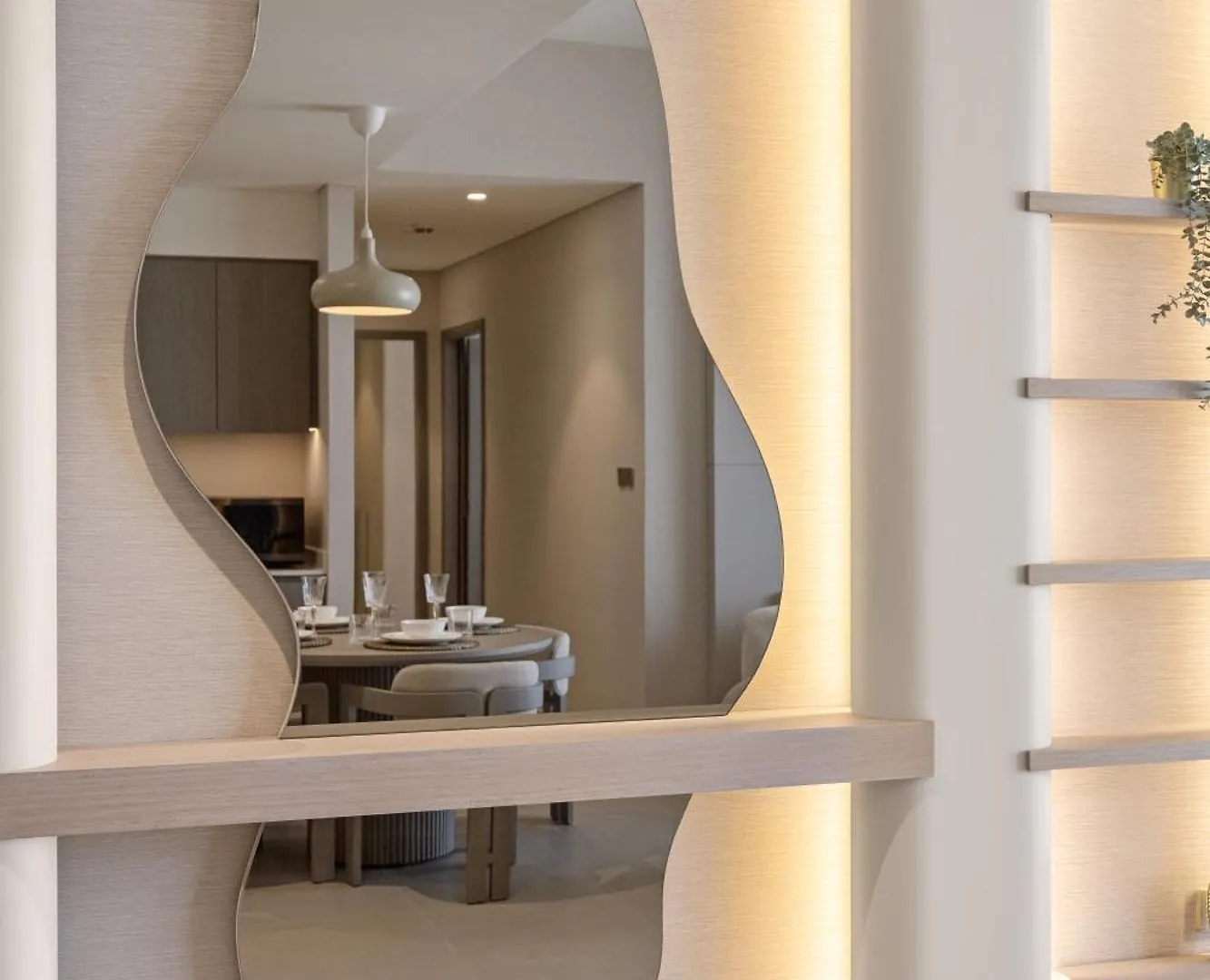 Elite Escapes - 2 Bhk Luxurious - Grande Signature Dubai