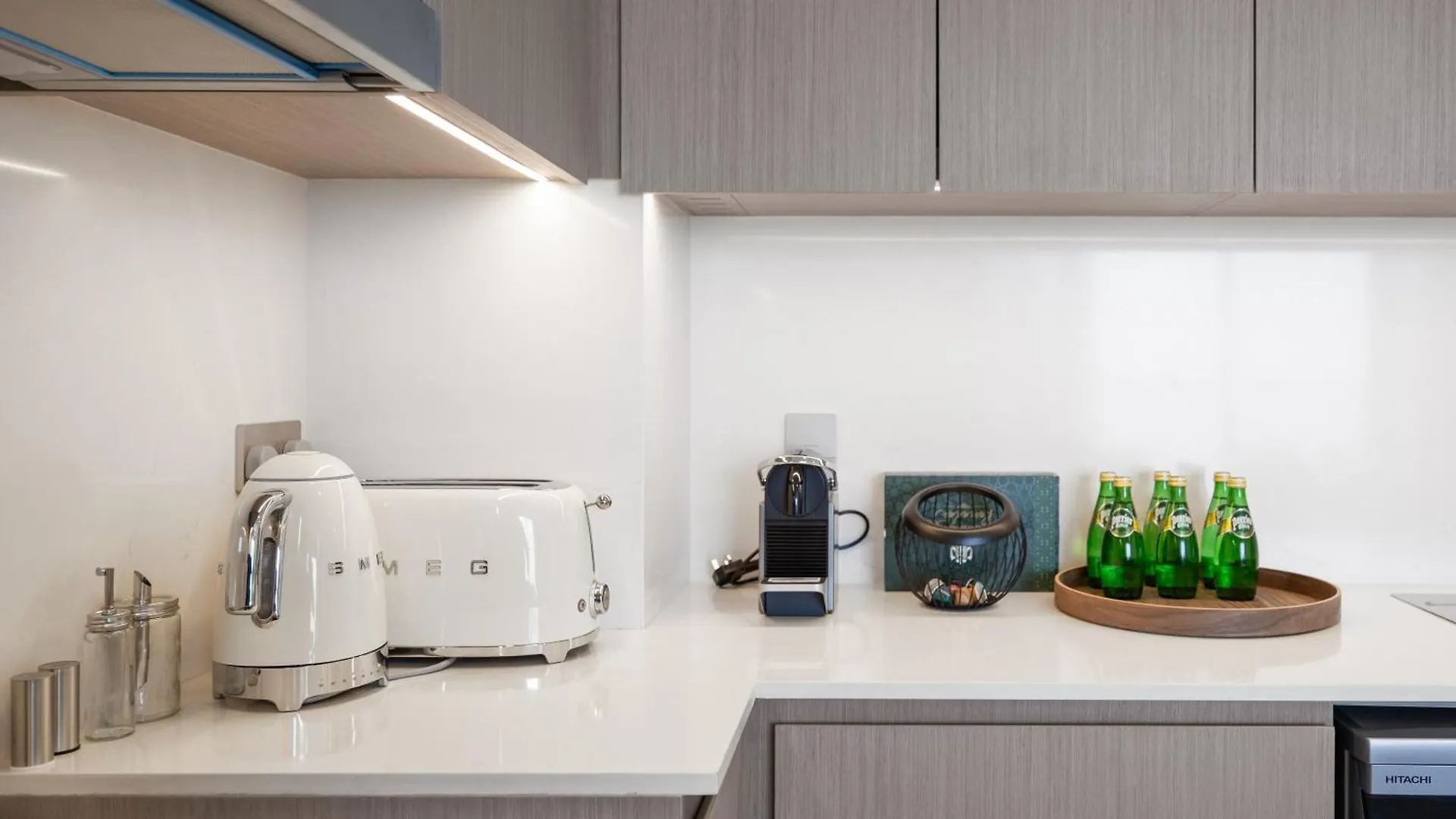 Elite Escapes - 2 Bhk Luxurious - Grande Signature Dubai United Arab Emirates