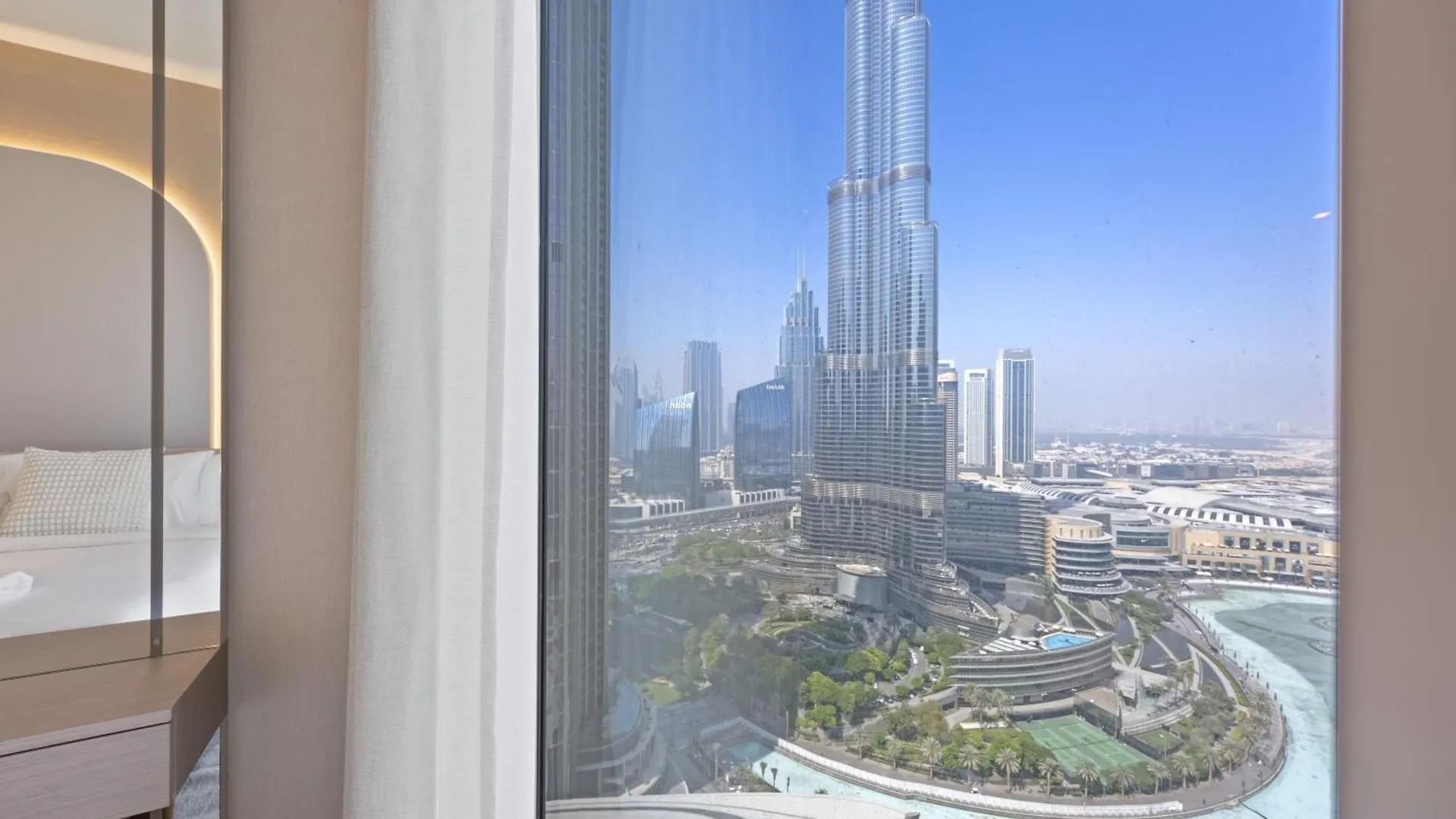 Elite Escapes - 2 Bhk Luxurious - Grande Signature Dubai 0*,  United Arab Emirates